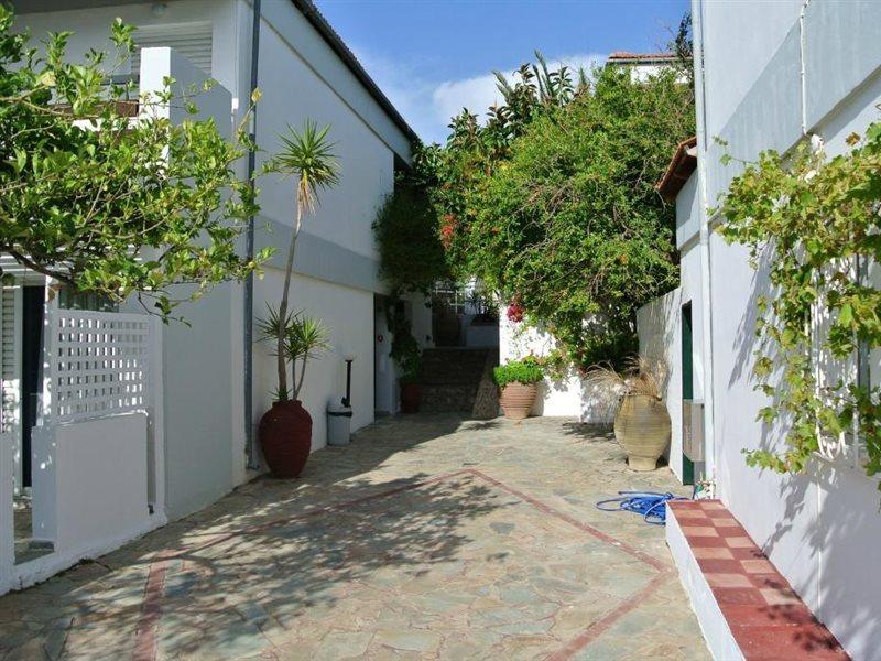 Sunningdale Hotel Agia Galini Екстериор снимка