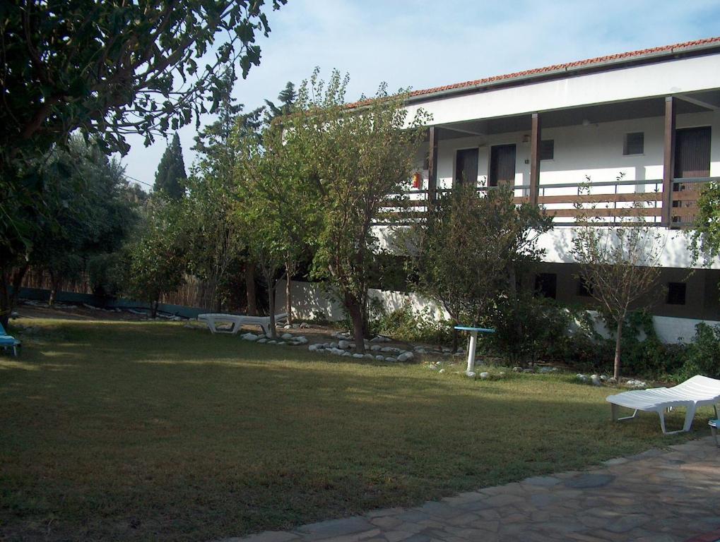 Sunningdale Hotel Agia Galini Екстериор снимка